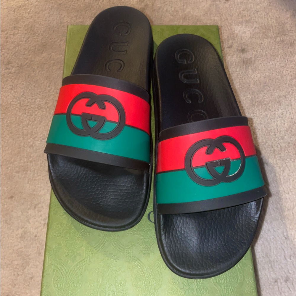 Men's Interlocking G slide sandal